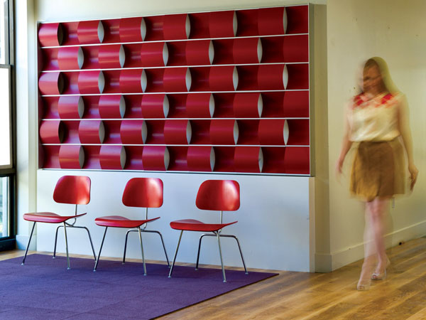 Дизайн интерьера в волнах - декор стен Ripple Walls от 3Form Studio