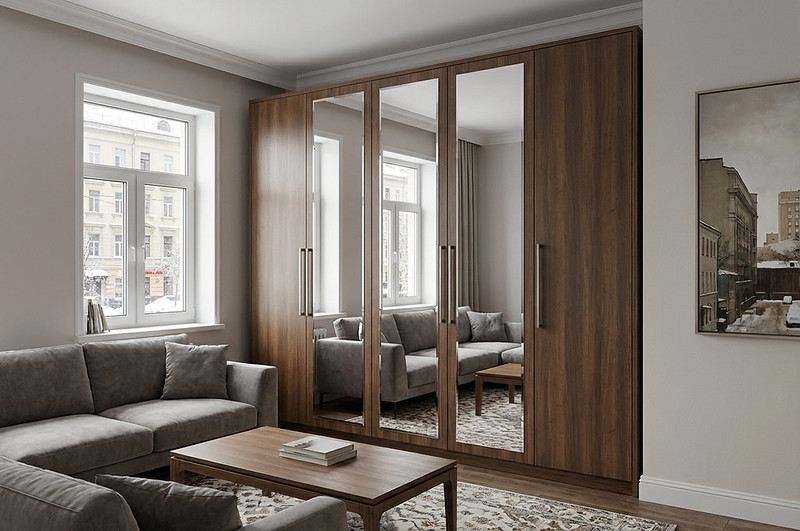 надежный зеркальный распашной шкаф