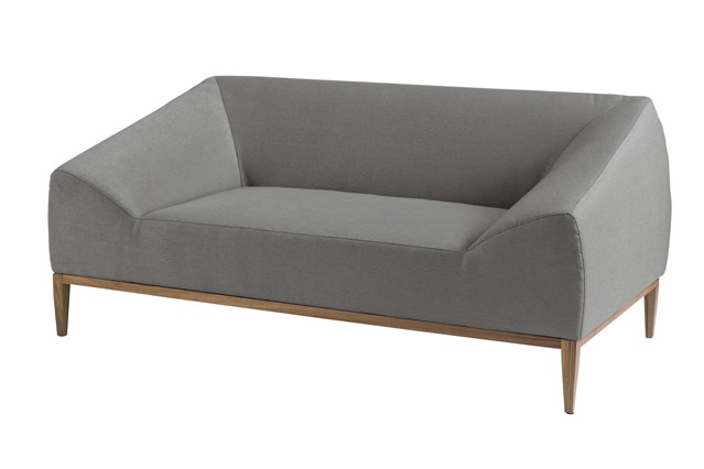 Фигурный диван серого цвета