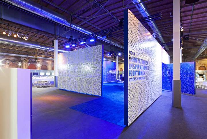 Чудесное оформление выставочного зала Samsung Roadshow в Германии