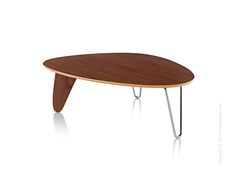 Деревянный столик от известного дизайнера