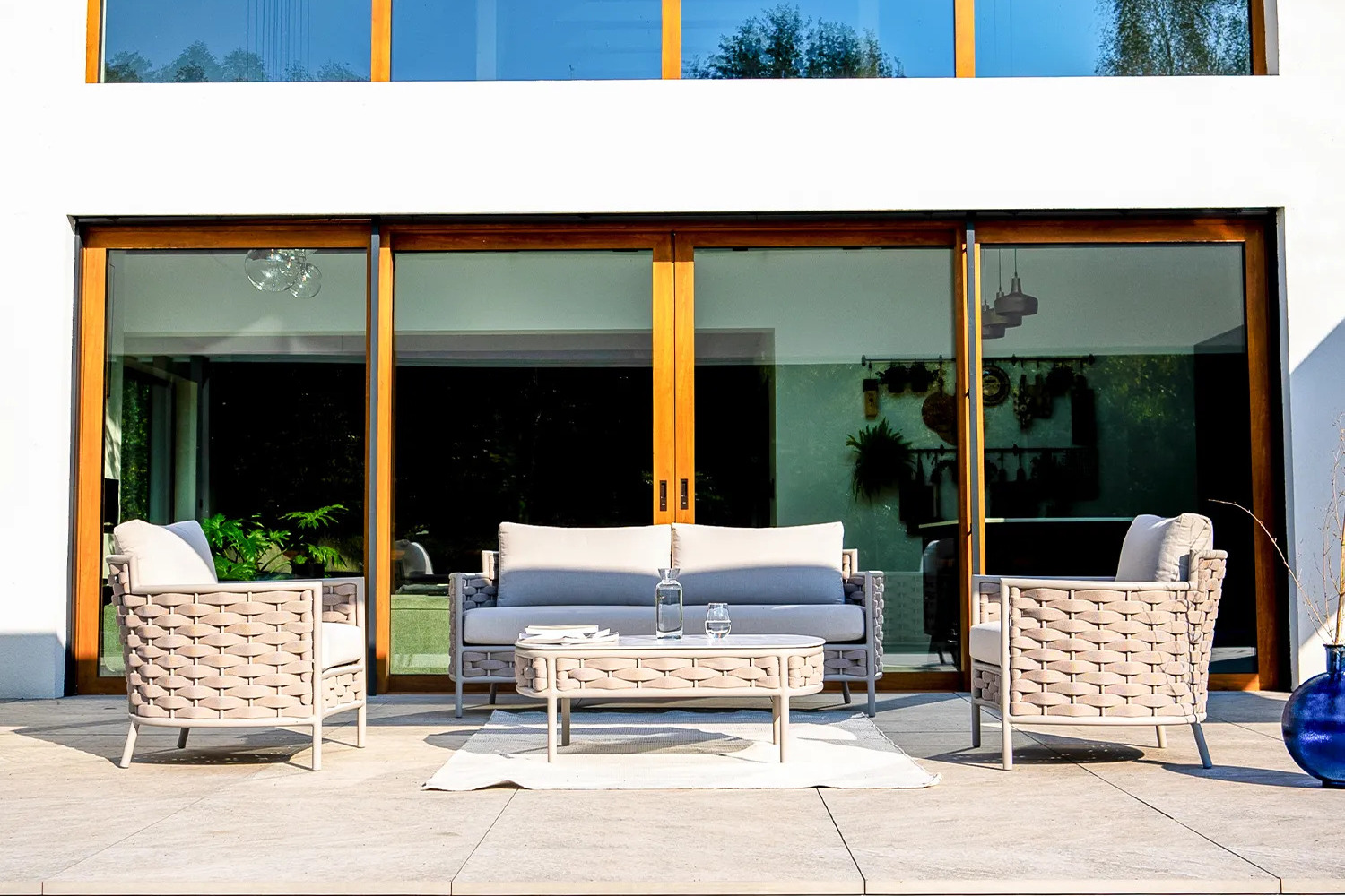 Расстановка садовой мебели на участке