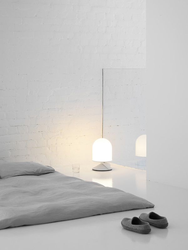 Белоснежная спальня минималистском стиле