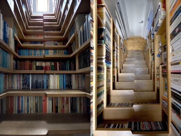 Лестница с книжными полками