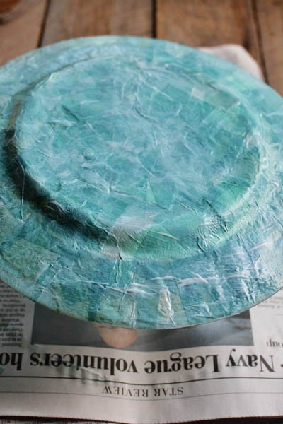 Декоративная тарелка из стекла с коллажем