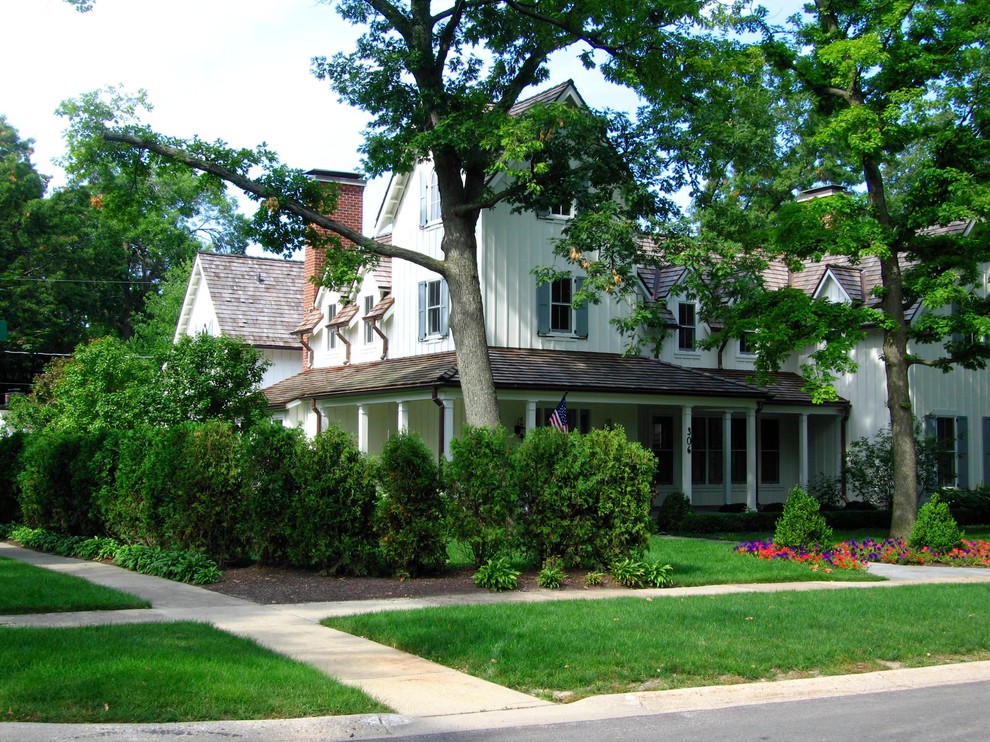 Красивый дом в американском стиле от Farmhouse Exterior