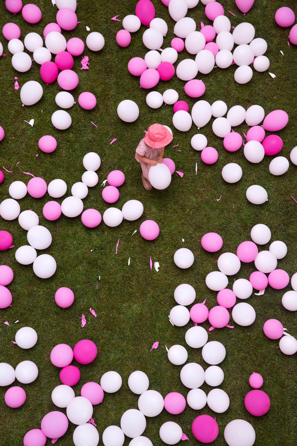 Инсталляция из воздушных шаров на Фестивале живой архитектуры в Монпелье, 2015