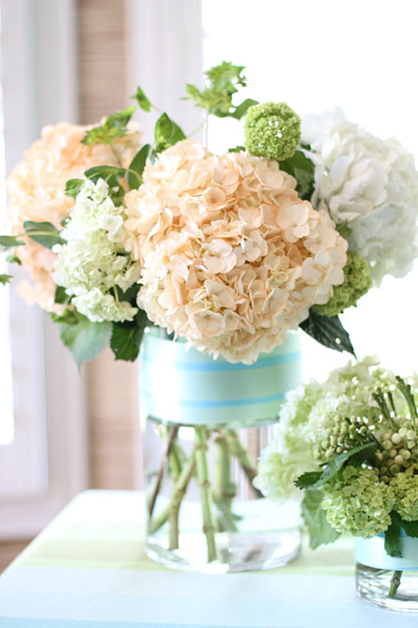 Эпатажные цветы в вазе для декора интерьера