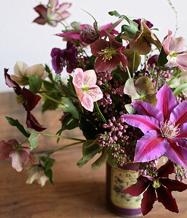 Уникальные цветы в вазе для декора интерьера