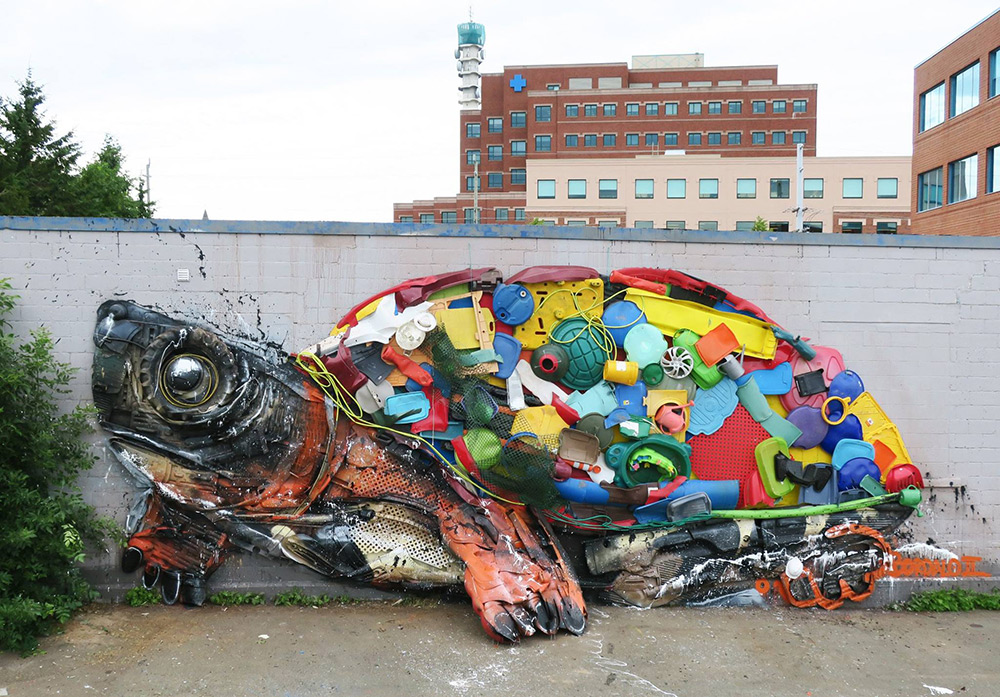 Инсталляции из мусора: фигуры гигантских животных от Bordalo II