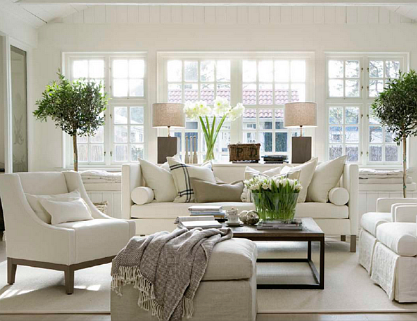 Белый цвет в дизайне интерьера гостиной