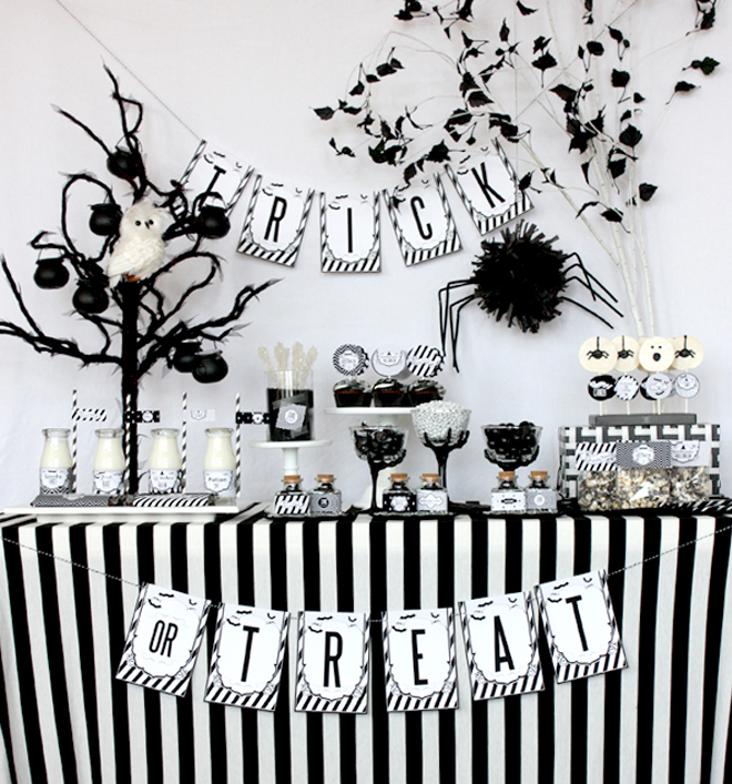 Черно-белый праздничный дизайн на Хэллоуин