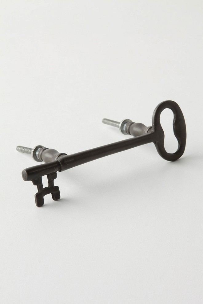 Ручка комода в форме ключа