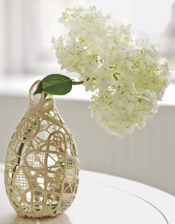 Стильная и модная ваза для цветов