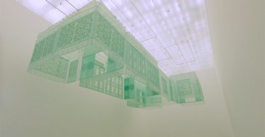 Инсталляция из шёлка "Идеальный дом" от корейского художника Ду Хо Су