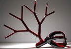 Этьен Мено: дутые стеклянные графины в виде кровеносной системы и корней деревьев