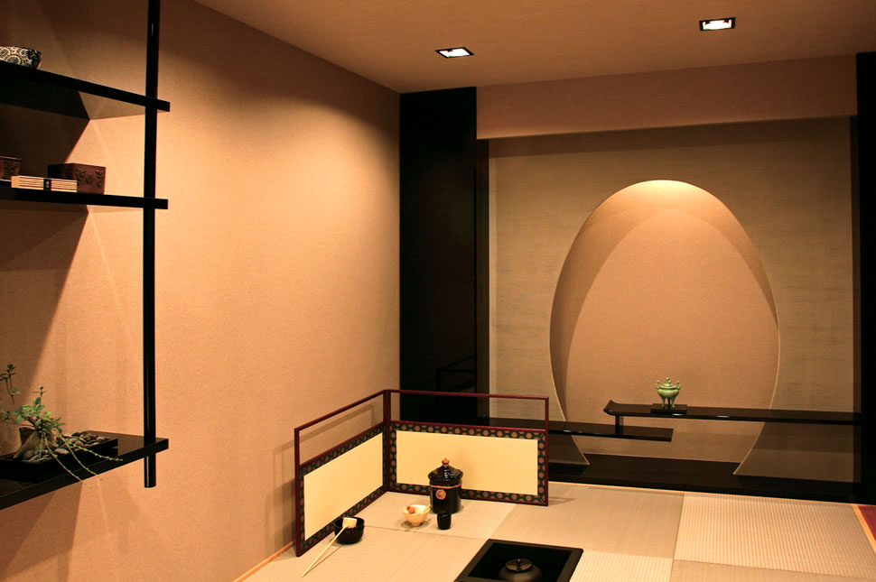 Современная отделка стен японской штукатуркой по технологии фирмы Satori