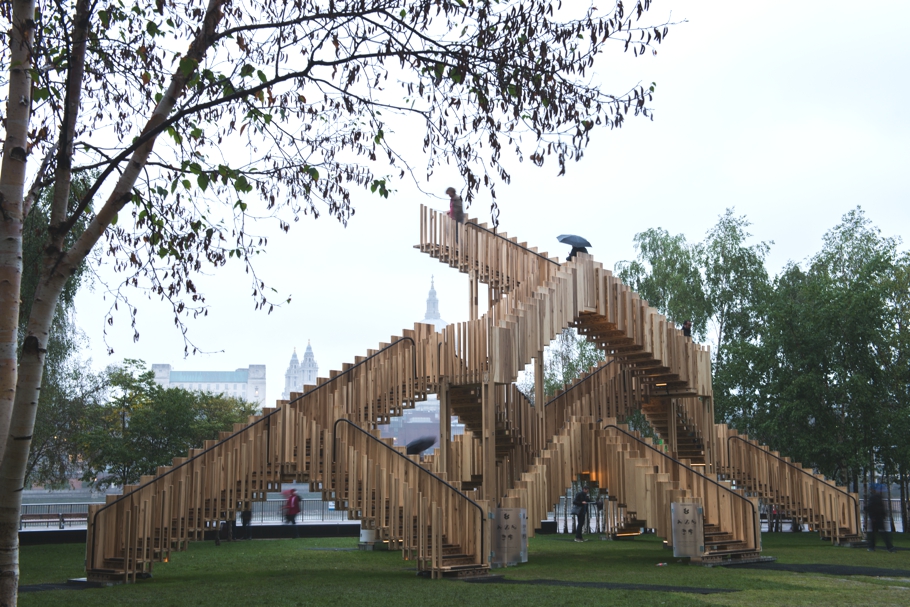 Бесконечная лестница от dRMM - экспонат Лондонского фестиваля дизайна