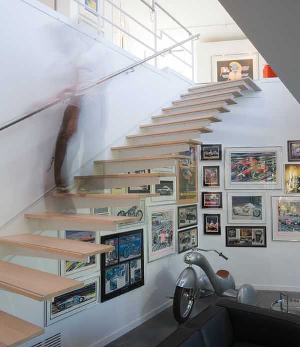Плавающая лестница в современном доме