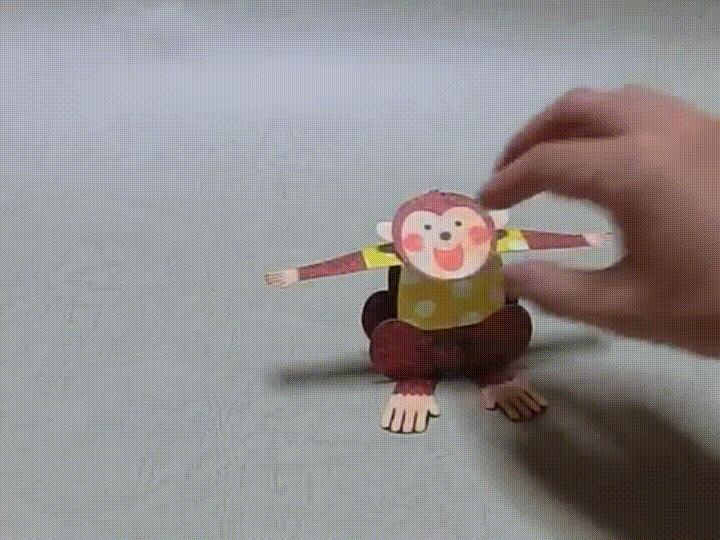 Движущиеся игрушки из бумаги от Харуки Накамуры