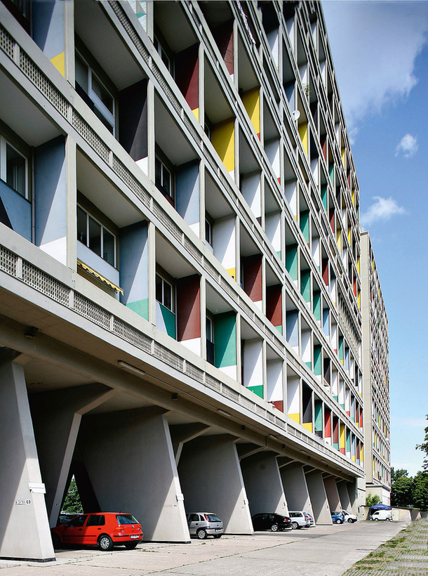 Классическое строение жилого дома 1958 года в Берлине