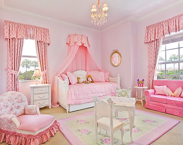 Розовое оформление детской комнаты