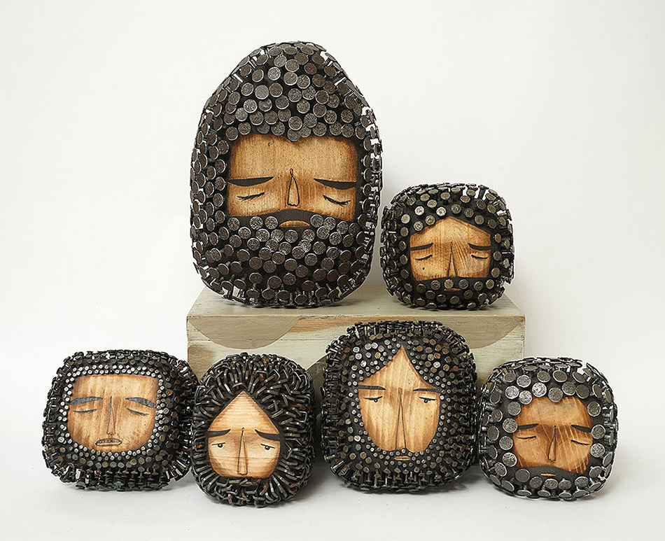 Хайме Молина: очаровательные деревянные фигурки грустных бородачей