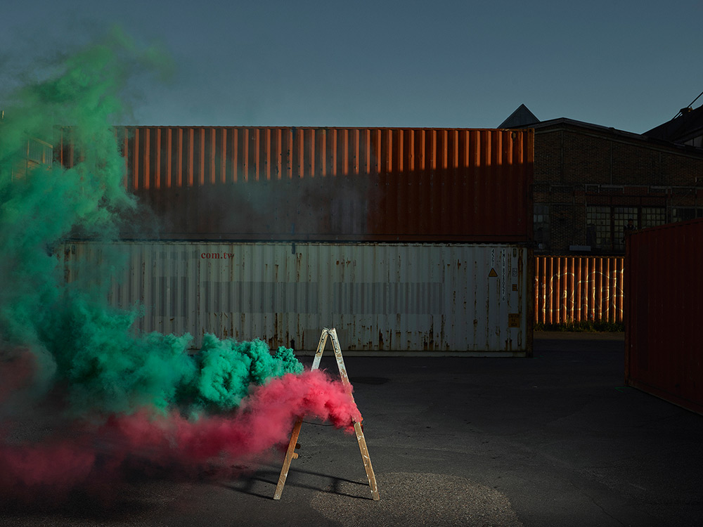 Дым: цветные визуальные эффекты в серии фотографий от Кена Херманна