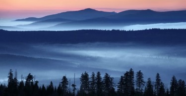 Фотографии европейских пейзажей из серии «Туман» от Килиана Шёнбергера