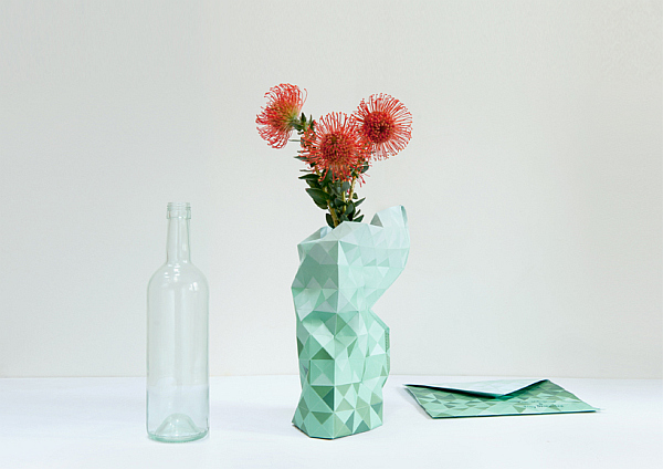 Восхитительаная ваза от Tiny Miracles Foundation и дизайнера Pepe Heykoop