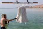 Сигалит Ландау: платье невесты в соляных кристаллах Мёртвого моря