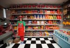 Люси Спарроу: супермаркет с эксклюзивными товарами ручной работы из войлока