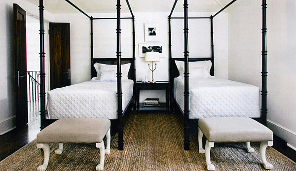 Восхитительная мебель для спальни в черном цвете