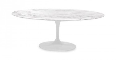 Красивый белый стол