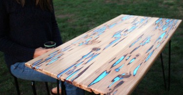Майк Уоррен: необычный деревянный стол, светящийся в ночи