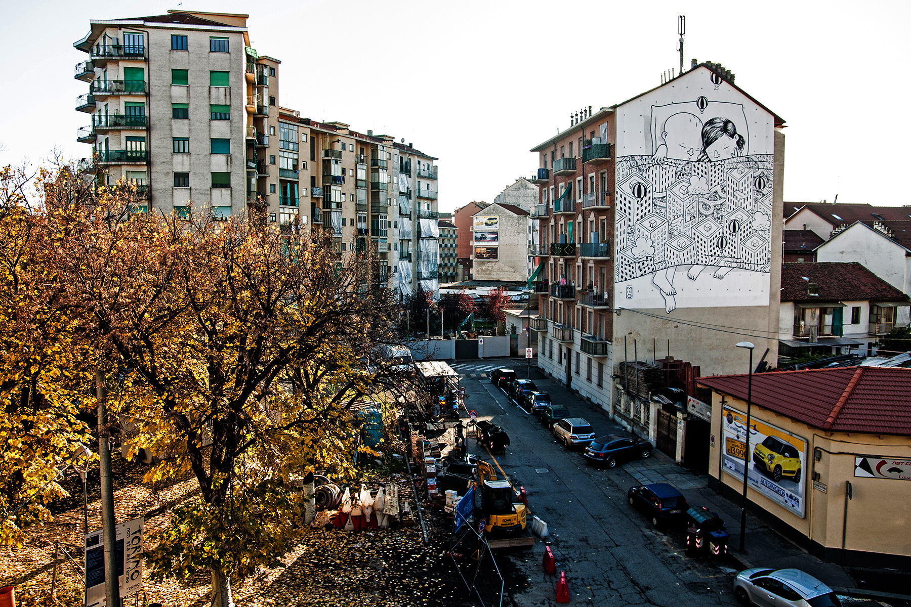 Милло: сюжетные фрески с забавными персонажами на городских многоэтажках