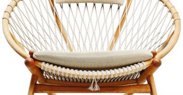 Датский дизайнерский стул в интерьере