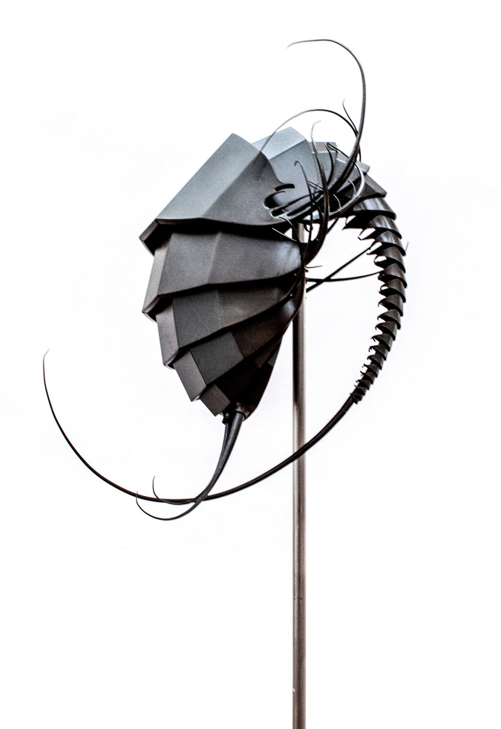 Майлин Нгуен: металлические скульптуры фантастических анималистических и растительных  форм