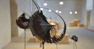 Майлин Нгуен: металлические скульптуры фантастических анималистических и растительных форм