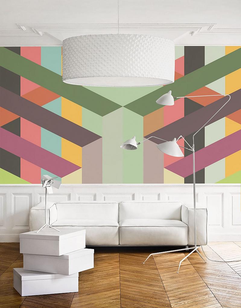 В гостиной стена с пастельным геометрическим рисунком