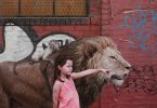 Гиперреалистичные картины Кевина Петерсона: дружба детей и животных