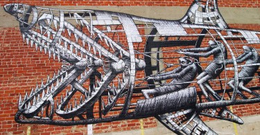 Флегм: фреска с изображением механической акулы