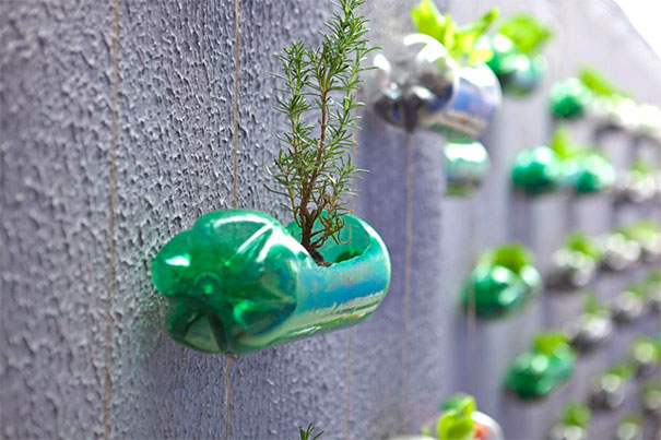 Поделки из пластиковых бутылок своими руками: 70+ идей декора для интерьера и дачи, фото