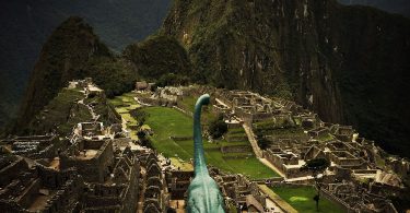 Хорхе Саенс: игрушечные динозавры как необходимый аксессуар для фотографа пейзажей