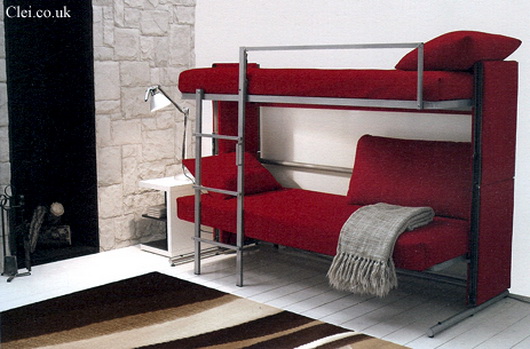 Чудесный диван-трансформер, преобразованное в двухуровневую кровать