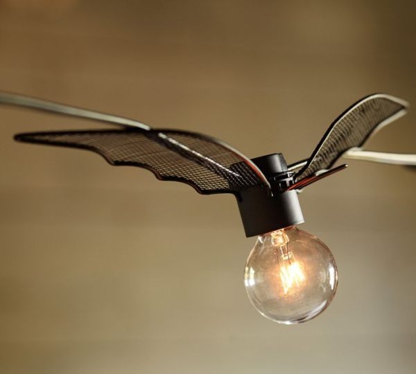 Лампочка в виде литучей мыши