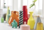 Яркие разноцветные керамические вазы разнообразной формы