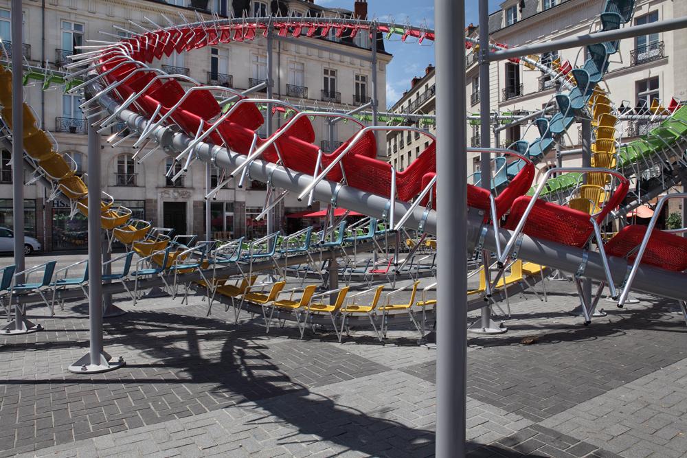 Батист Дебомбург: уличная инсталляция  «Звёздная» на площади Дю Буффе в Нанте (Франция)