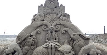 Масштабные скульптуры из песка от Тошихико Хосаки