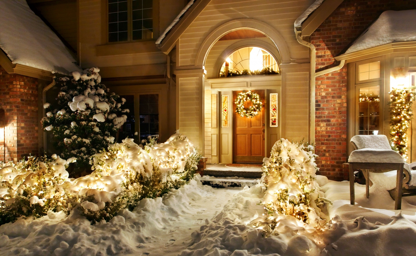 Оригинальное украшение крыльца